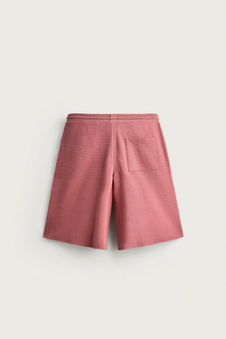 ZARA ШОРТЫ ИЗ ХЛОПКА С ВАФЕЛЬНОЙ ФАКТУРОЙ И ЭФФЕКТОМ ПОТЕРТОСТИ, РОЗОВАТЫЙ