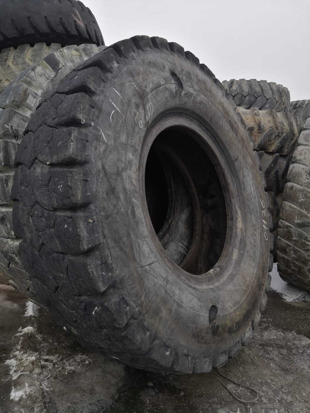 27.00R49 Michelin XDR3 шина б/у