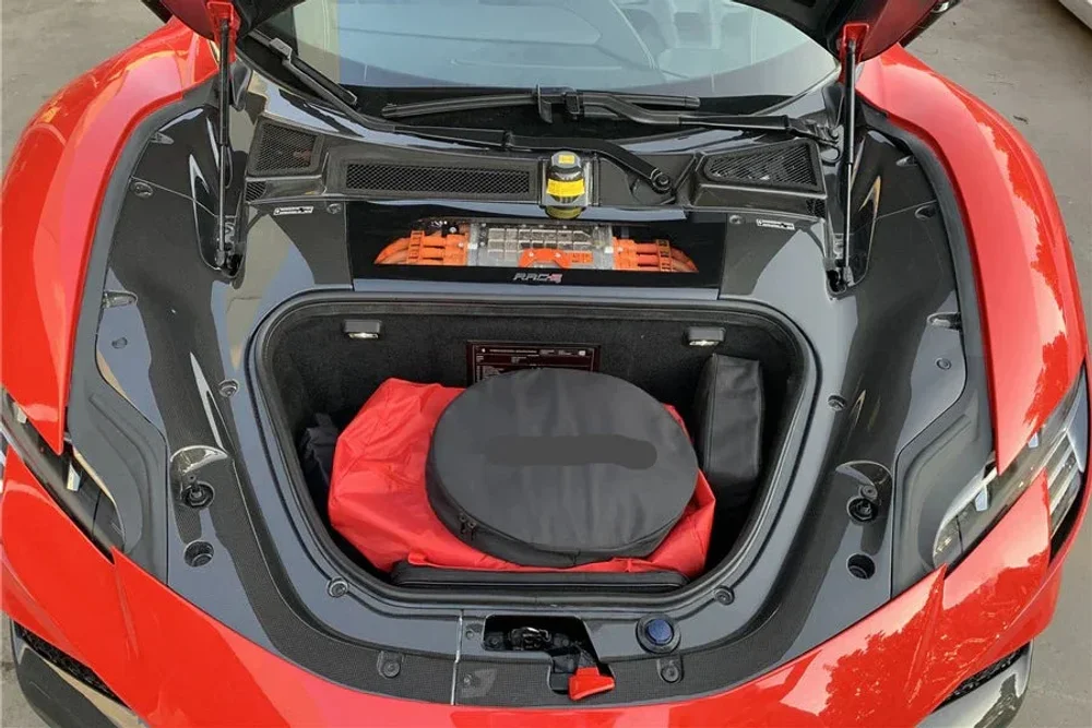 Карбоновая отделка переднего багажника в заводском стиле для FERRARI SF90 STRADALE Феррари OEM