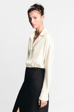 СТРУЯЩАЯСЯ РУБАШКА С ОБТЯНУТЫМИ ПУГОВИЦАМИ — ZARA