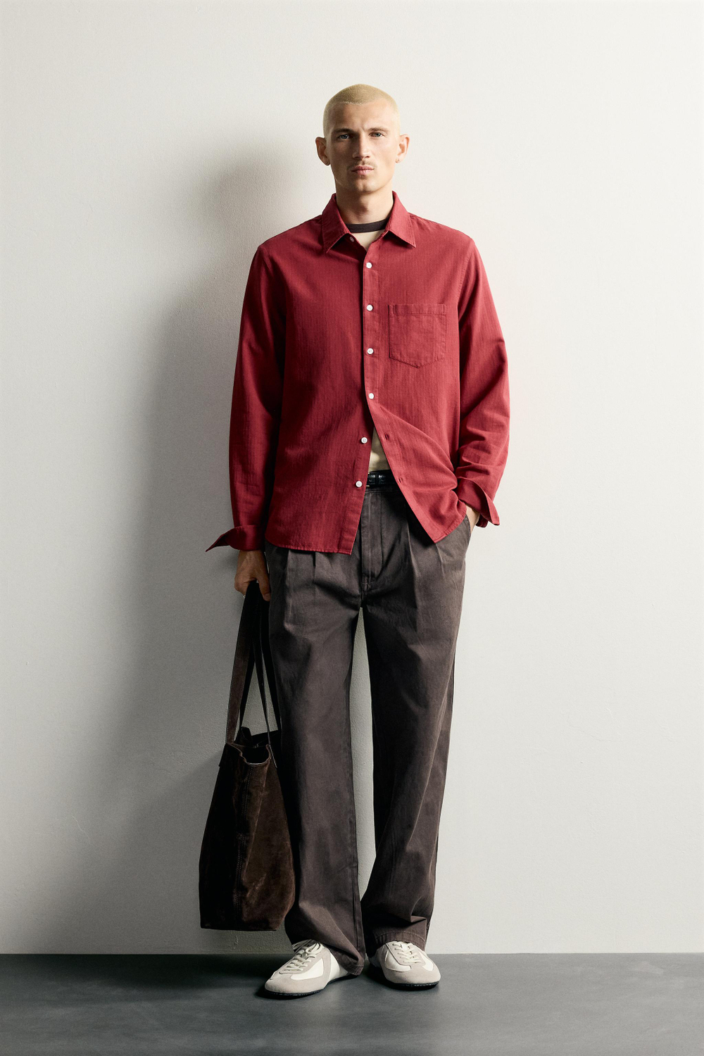 РУБАШКА RELAXED FIT С ЭФФЕКТОМ ПОТЕРТОСТИ — ZARA · 4209/302