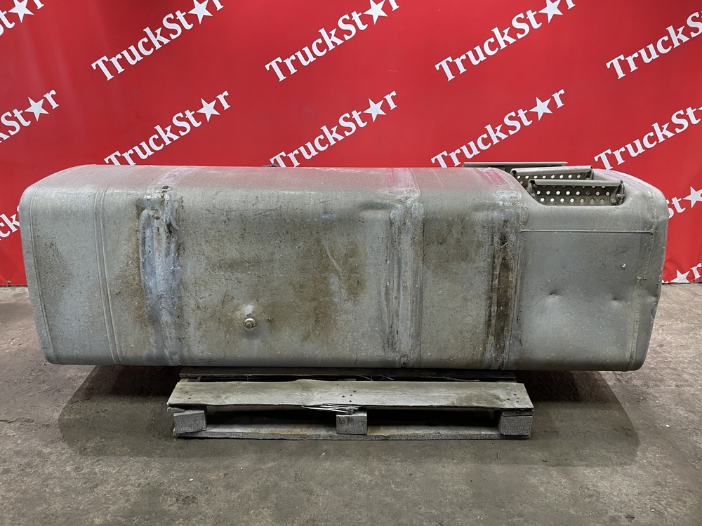 Бак топливный 680L+75L AdBlue 2018г.