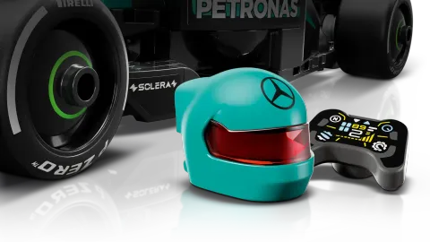 Конструктор LEGO Speed Champions 77244 Гоночный автомобиль Mercedes-AMG F1 W15