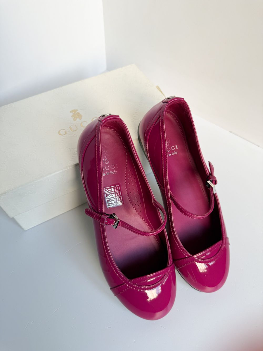 Лаковые туфли Gucci, 33