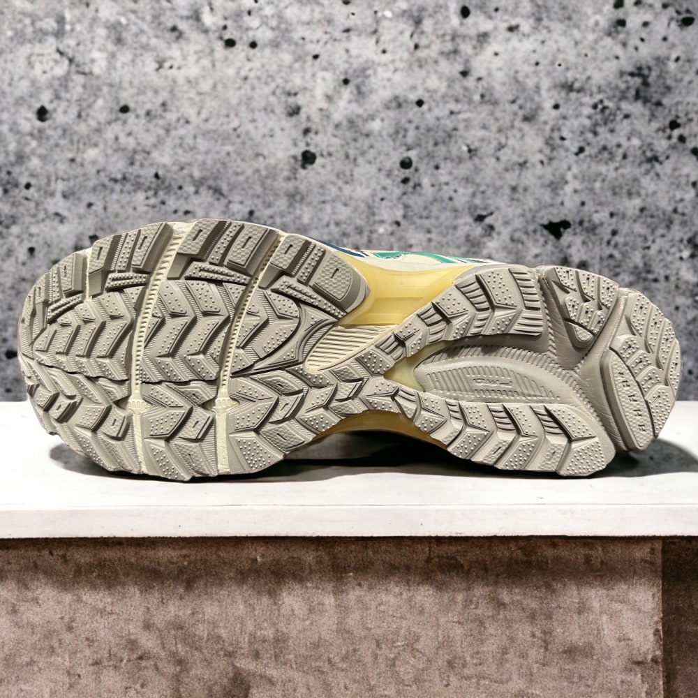 Asics Gel-Kahana 8 • Khaki Green
