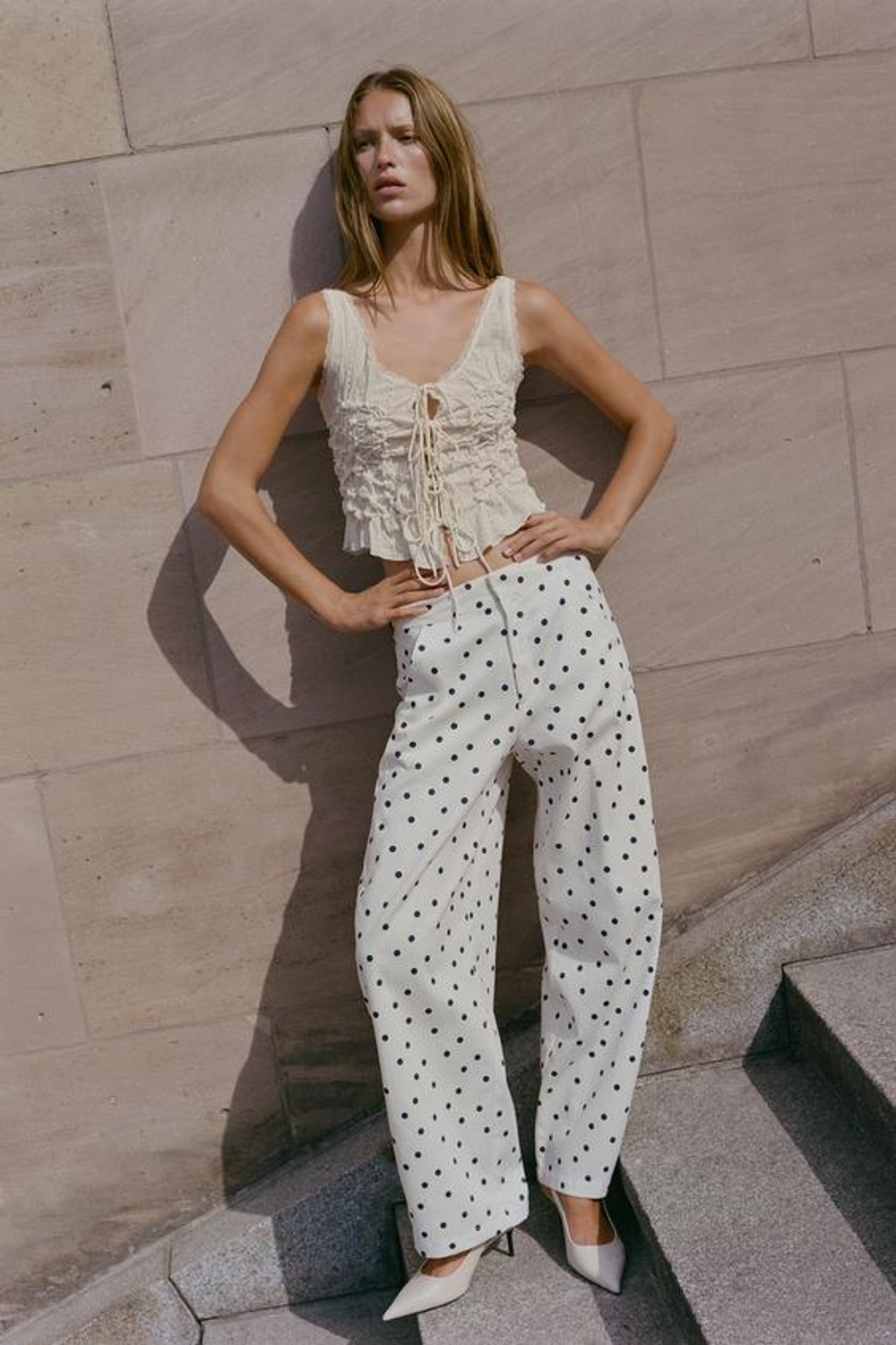 ZARA БРЮКИ BARREL В ГОРОШЕК, СИНИЙ/БЕЛЫЙ
