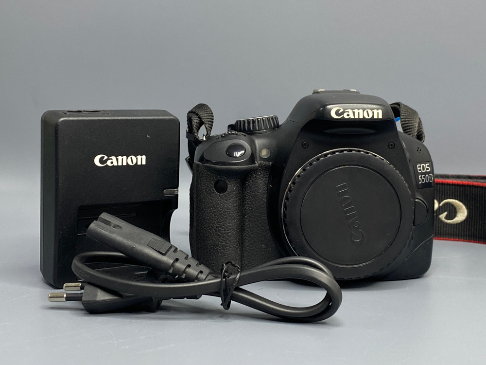 Canon EOS 550D — не поднимается вспышка, 22 580 кадров
