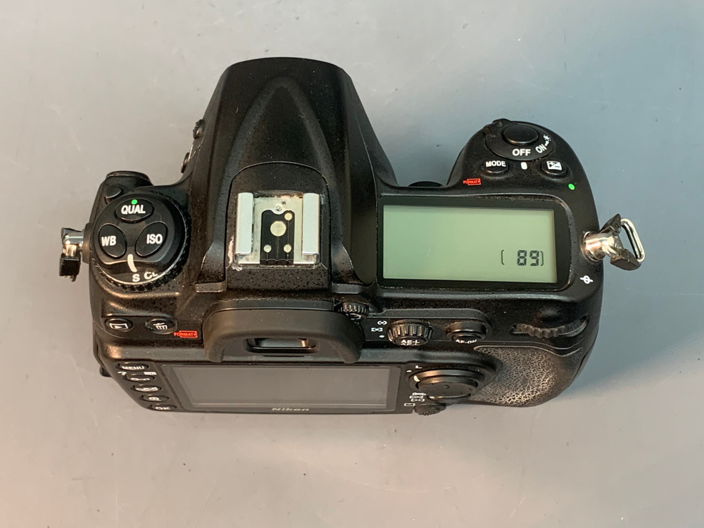 NIkon D300 Body 16.900 кадров