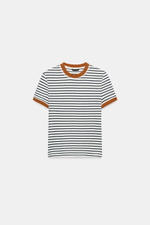 ФУТБОЛКА В ПОЛОСКУ С КОРОТКИМИ РУКАВАМИ — ZARA
