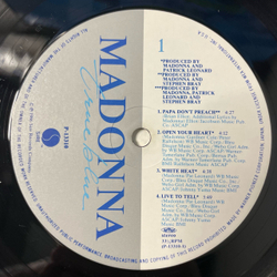 Винтажная виниловая пластинка LP Madoona True Blue (Япония 1986) (Оби) (Постер)