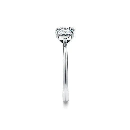 Помолвочное кольцо Tiffany из платины с бриллиантом 0.75 кт огранки Tiffany True