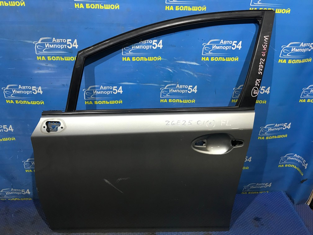 Дверь передняя левая TOYOTA WISH 2010