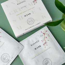 Органическая маска для сияния и тонуса кожи RUHAKU Gettou Creamy Sheet Mask