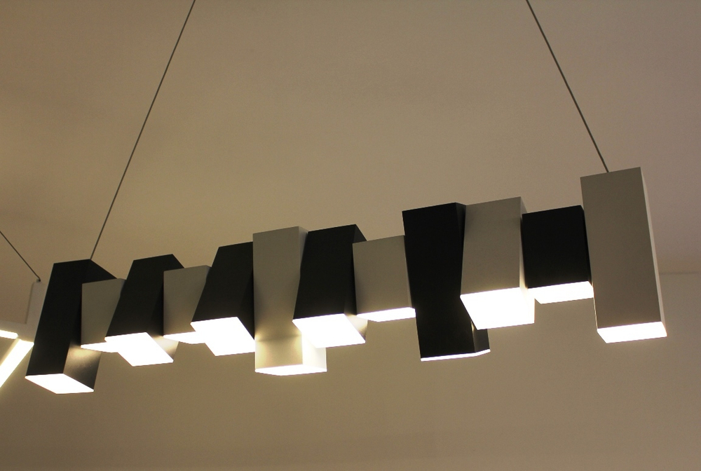 светодиодная люстра Cubes  ( Elite Led Light )