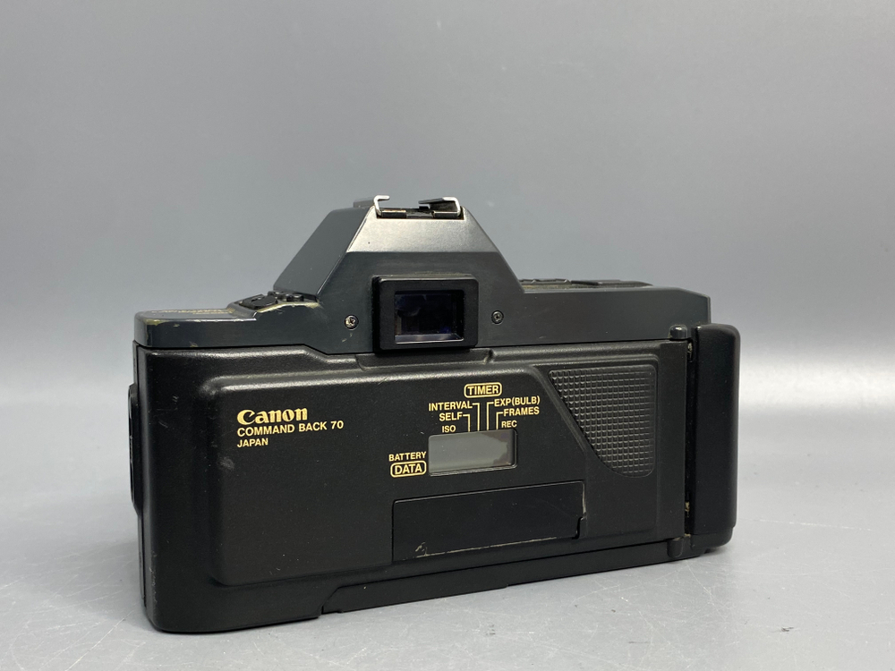 Canon T70