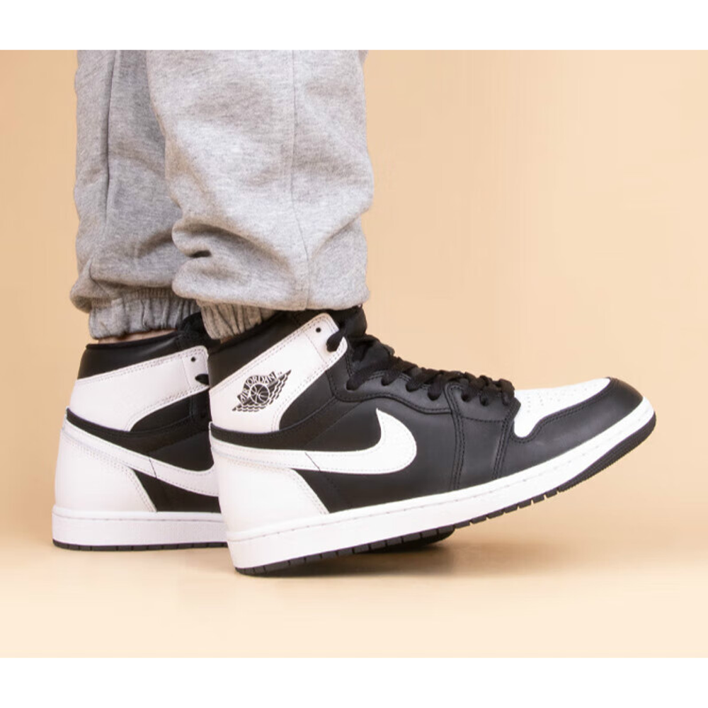 Jordan 1 Retro High OG Black White GS