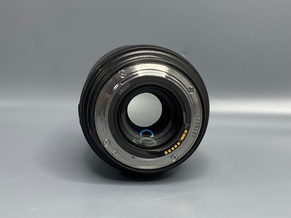 Canon EF 24-70mm f/2.8L USM — микроцарапки