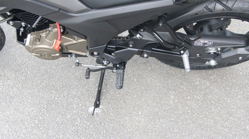 Мотоцикл Loncin CR4 II