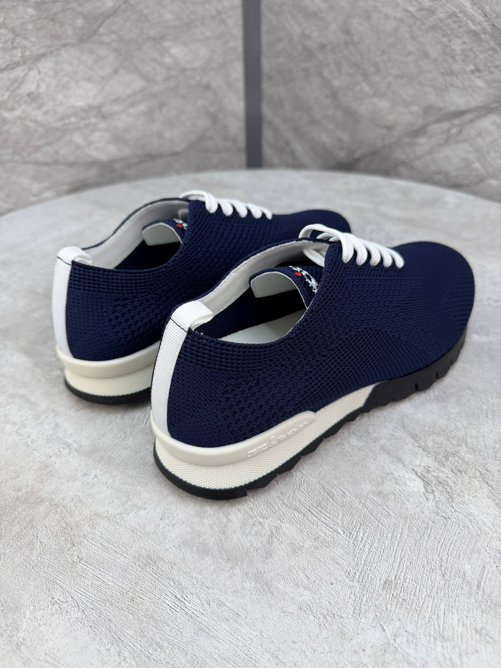 Кроссовки Kiton