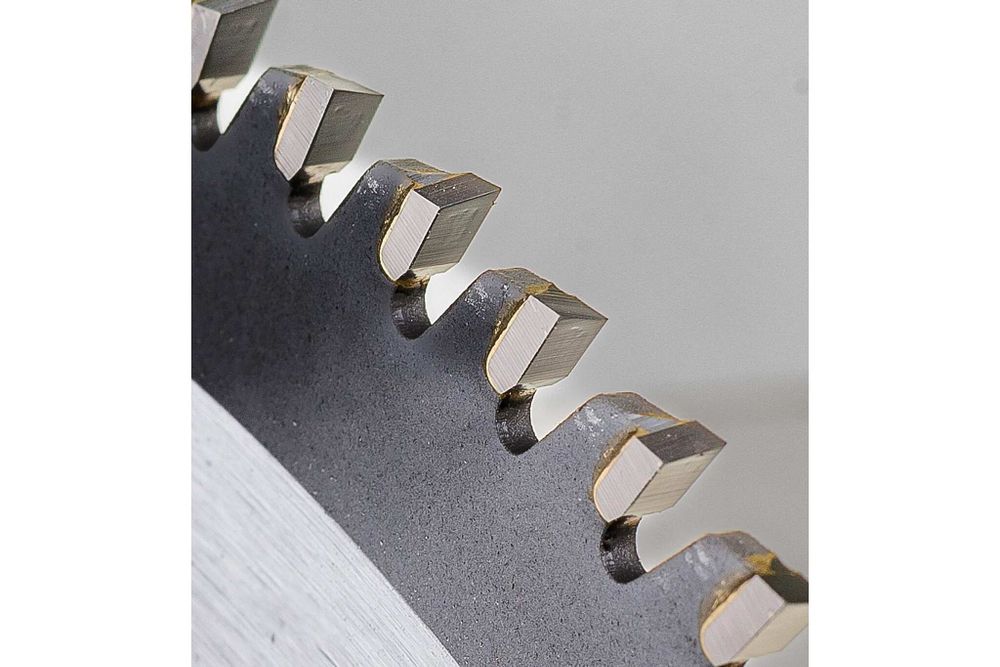 Диск пильный Hilberg Industrial Дерево 255*30*100Т HW257