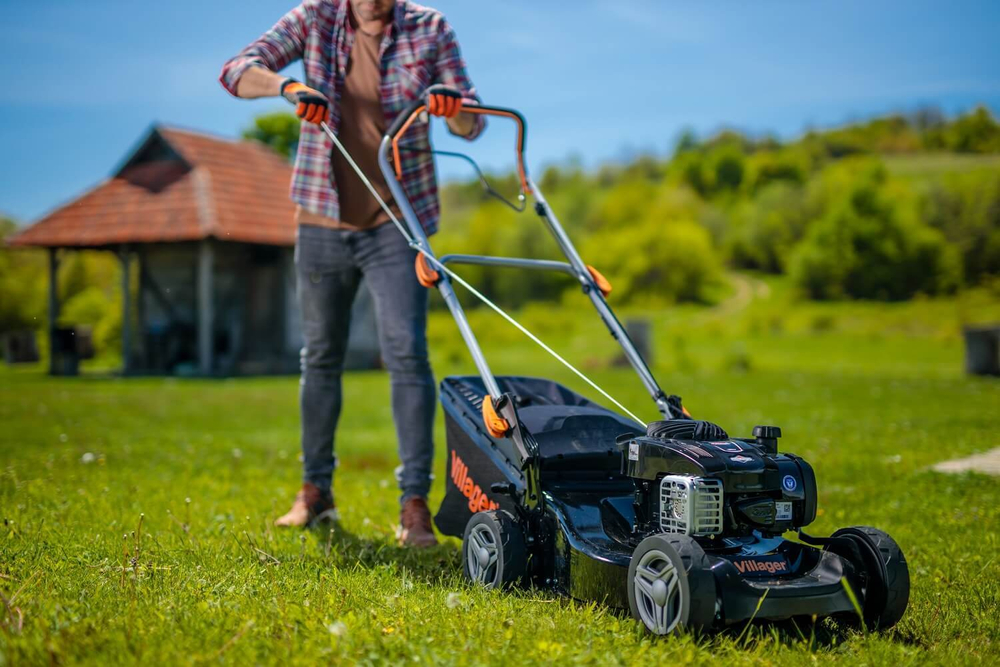 Газонокосилка бензиновая Villager FALCON 4010 B (с двигателем Briggs&Stratton)