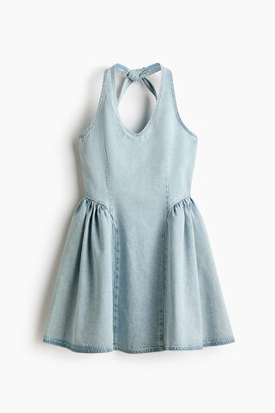 Джинсовое платье с юбкой клёш — Светло-синий деним — H&M 1333560