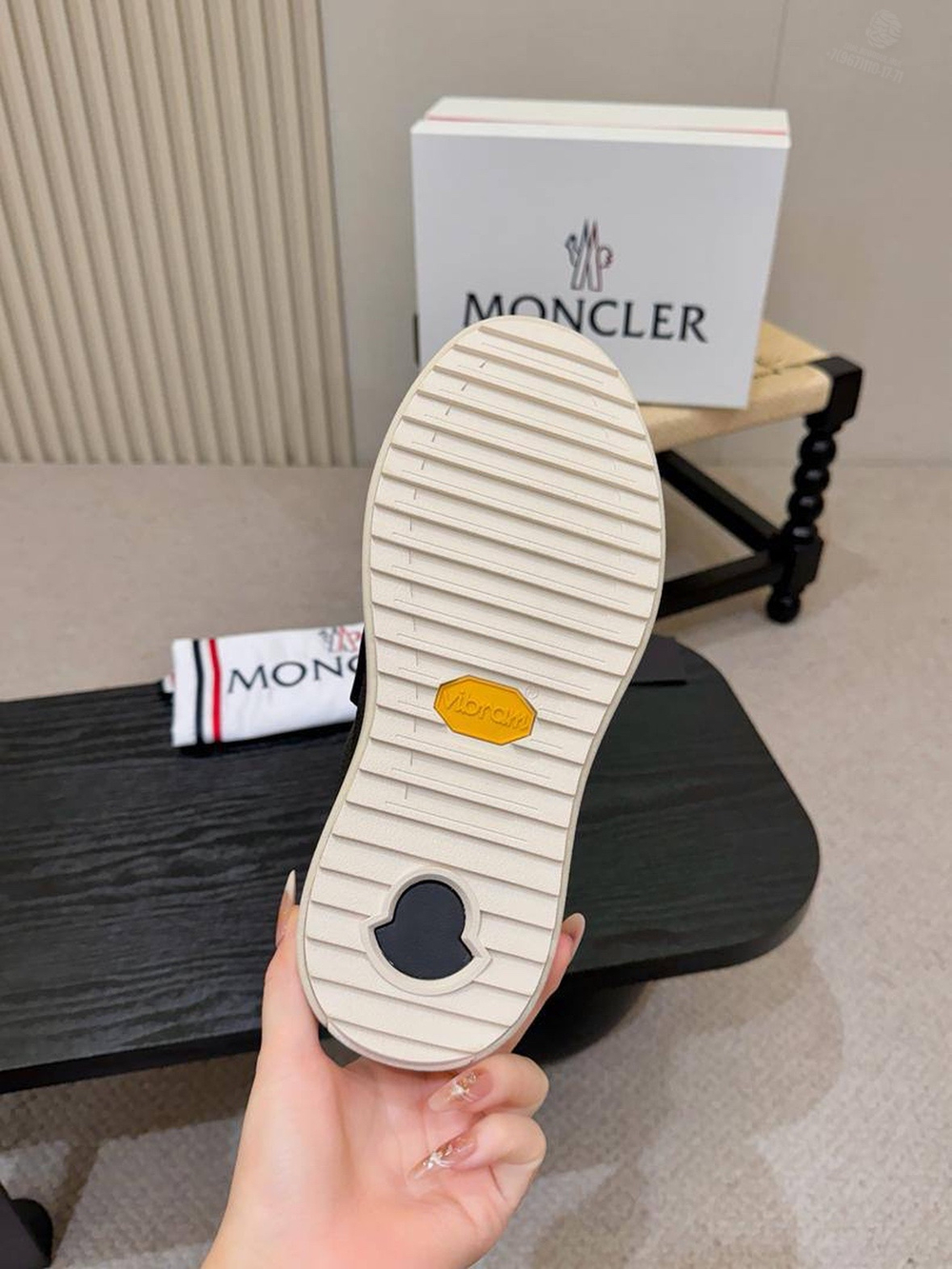 Кроссовки Moncler