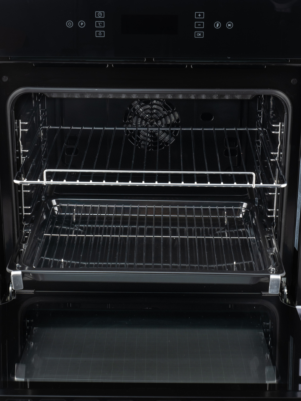 Духовой шкаф электрический встраиваемый MACBI MBO 6711W (BLACK) черный, 70л, 11 режимов, до 250 Со
