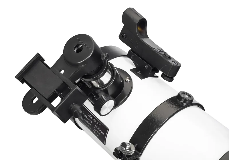 Телескоп Sky-Watcher P114N StarQuest EQ1 вид фокусера и искателя сверху