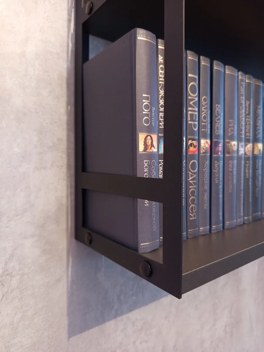 Полка настенная книжная тройная лофт Графит