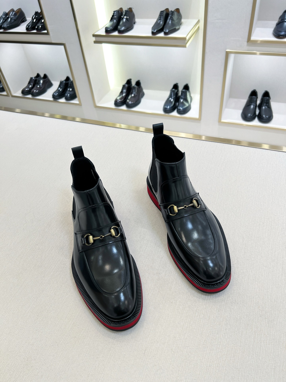 Мужские ботинки челси Gucci с пряжкой — чёрные — фото 3