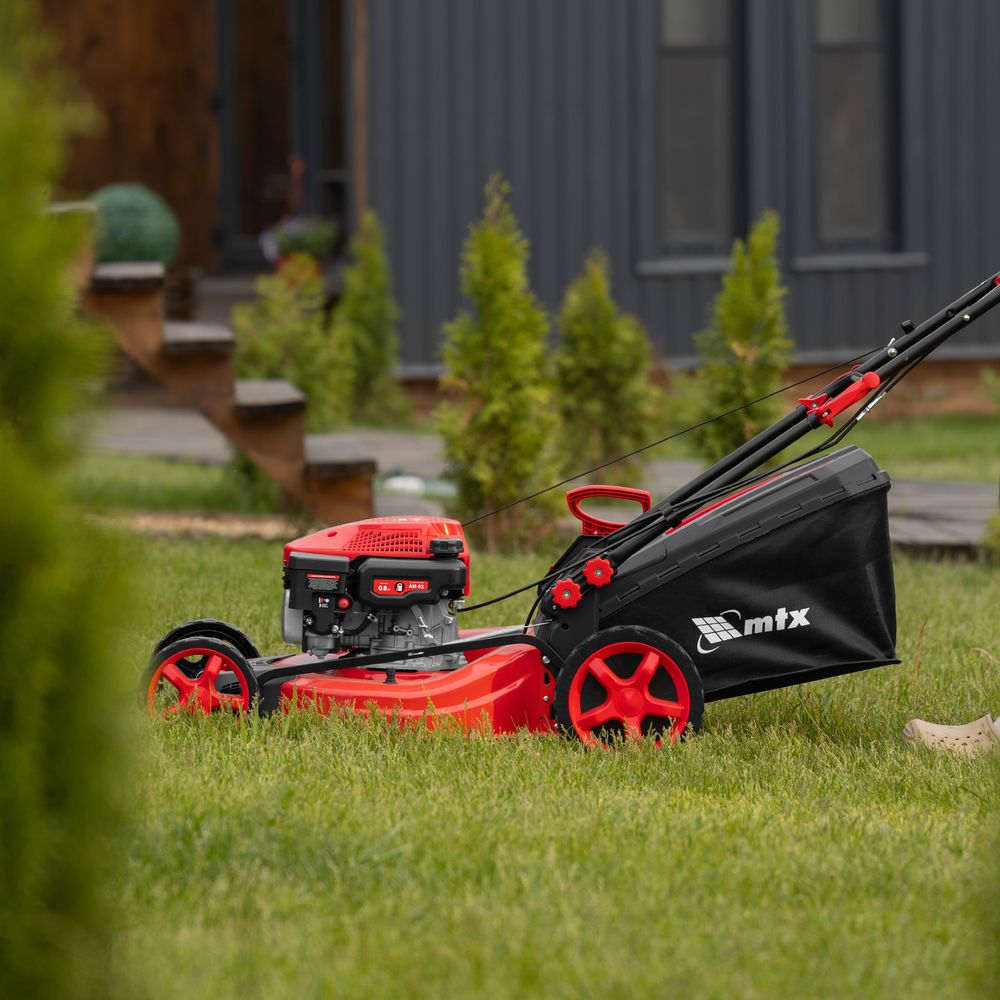 Газонокосилка бензиновая MTX GL51SP-K, 51 см, 50 л