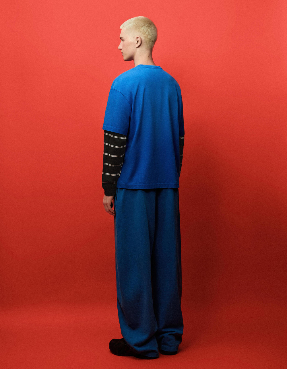Мужские трикотажные брюки balloon fit OUT OF CORE - BERSHKA