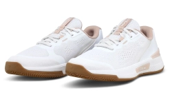 Женские теннисные кроссовки Wilson Intrigue Pro - white/cameo rose/gum