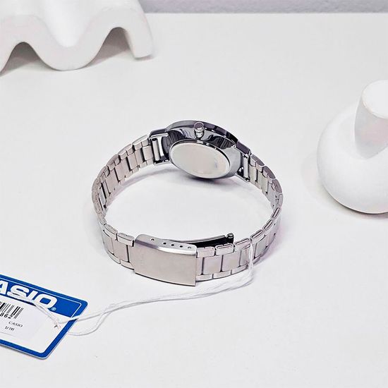 Наручные часы Casio LTP-VT03D-7B
