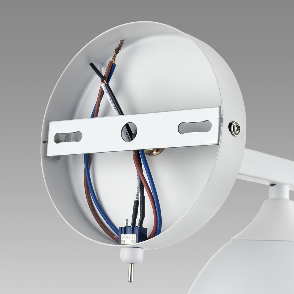 8095/1W MODERNI LN26 340 белый/белый металл, дерево/металл Бра Е27 1*60W 220V COLANGE