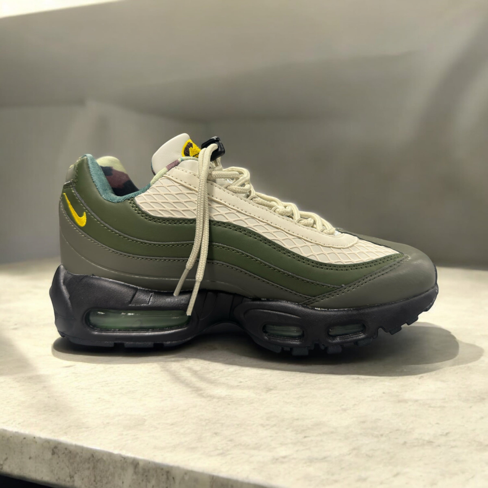 Nike Air Max 95 x Corteiz • Sequoia