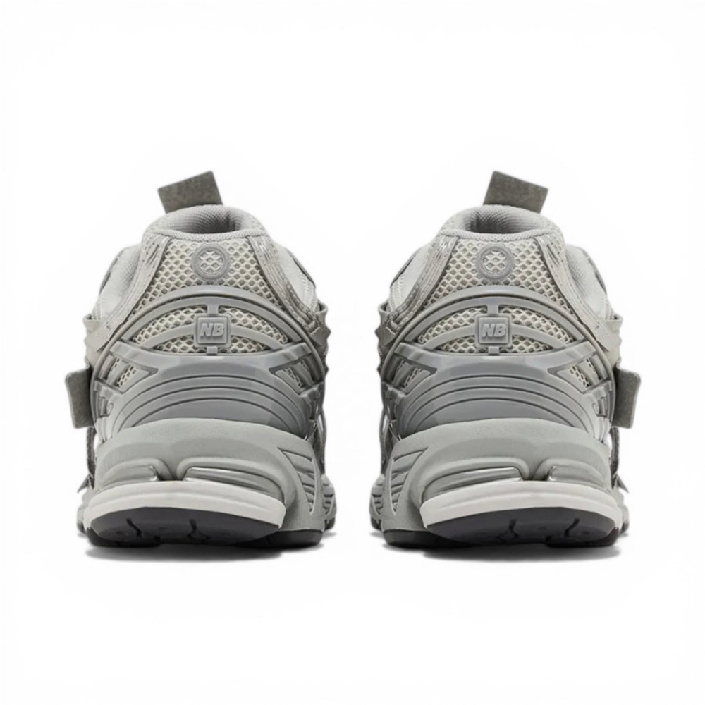 NEW BALANCE 1906A Concrete Silver Metallic