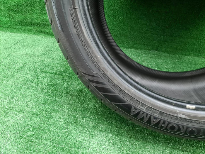 Шина Комплект 325/35 ZR22 Yokohama Advan Sport