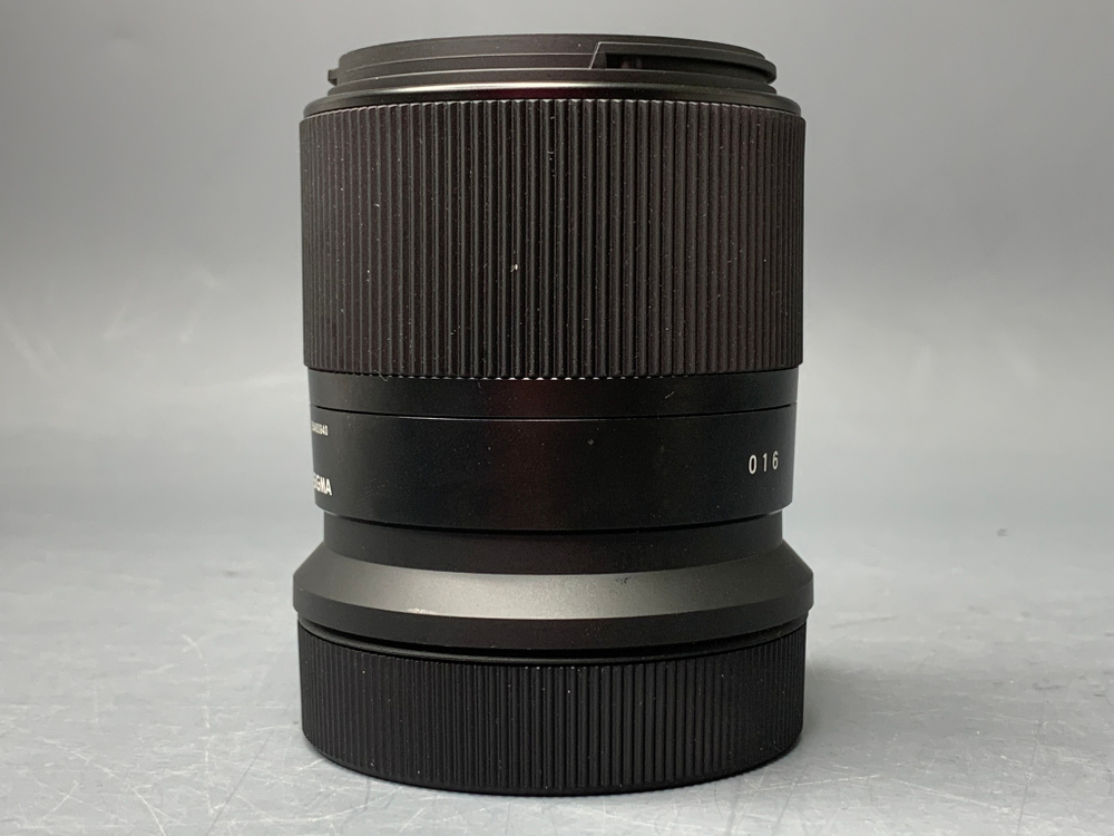 Sigma 30mm f/1.4 DC DN Contemporary для Canon RF