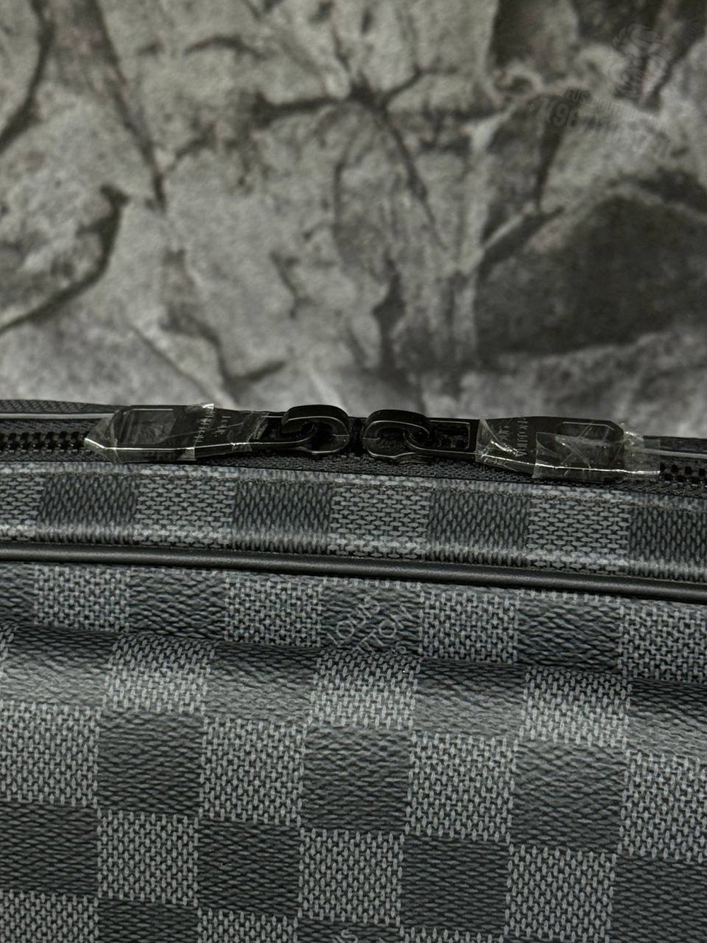 Сумка через плечо Louis Vuitton