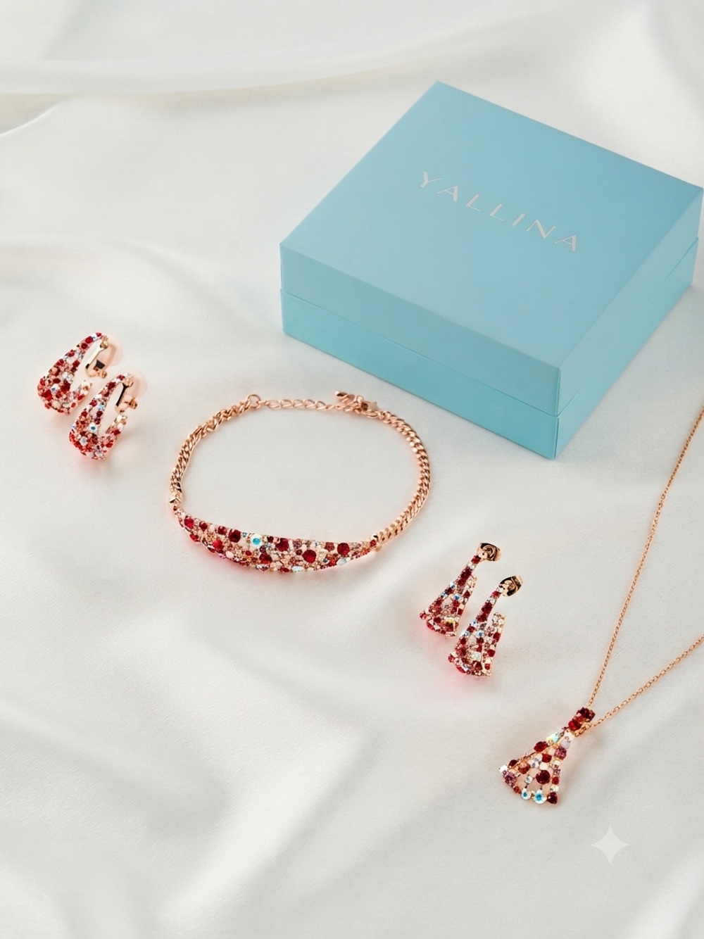 Позолоченное кольцо Россыпь из красных камней Swarovski