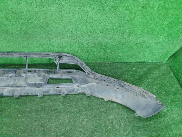 Юбка переднего бампера Mercedes GLC X253 19-22 AMG