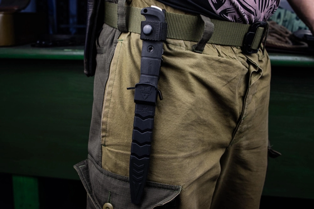 Нож Kizlyar Supreme VECTOR AUS-8 SW BKH PS (StoneWash, Black Kraton Handle, Polyamide Sheath)