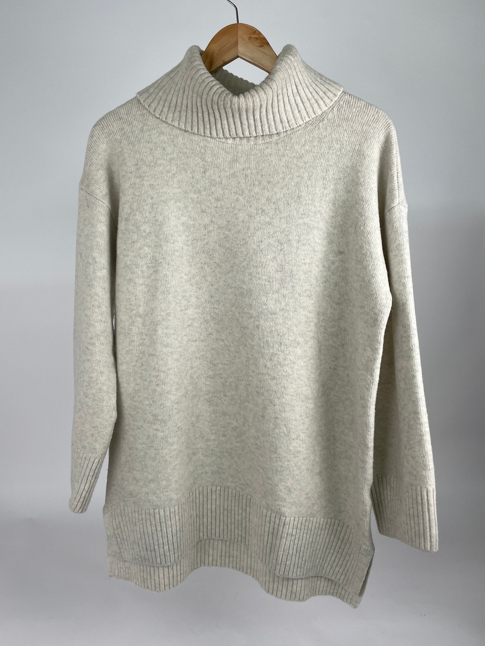 Свитер Uniqlo