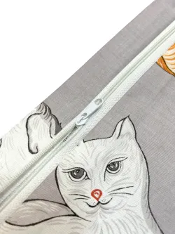 Постельное белье "Kitties" семейное наволочки 50х70 2шт Простынь на резинке 160х200 см Пододеяльник 145х215 см(2шт) Сказка сатин