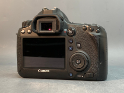 Canon EOS 6D 877 кадров