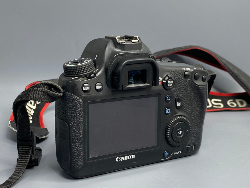 Canon EOS 6D — 300000 кадров