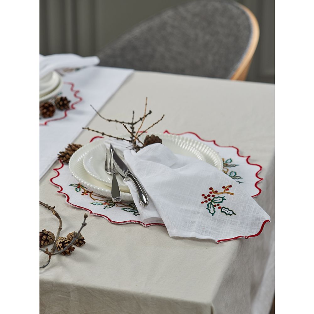 Дорожка на стол Festive wreath из коллекции New Year Essential, 45х150 см