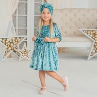 Платье бархатное с бантом "Малахит"